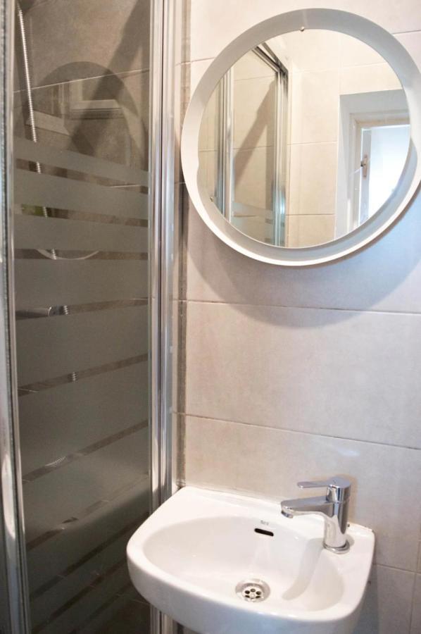 Estudio Cerca De Anton Martin 4Pax Appartement Madrid Buitenkant foto